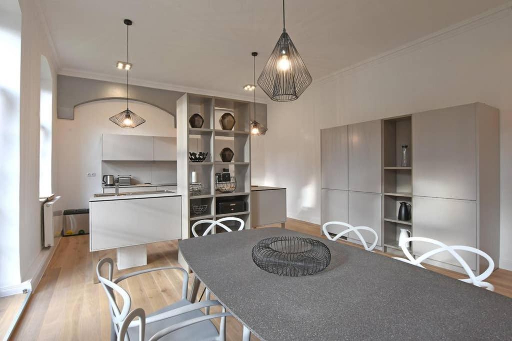 6,5 Luxury Room Apartment - Central Zwickau - 3 Bedrooms - 2 Bathrooms Exterior photo
