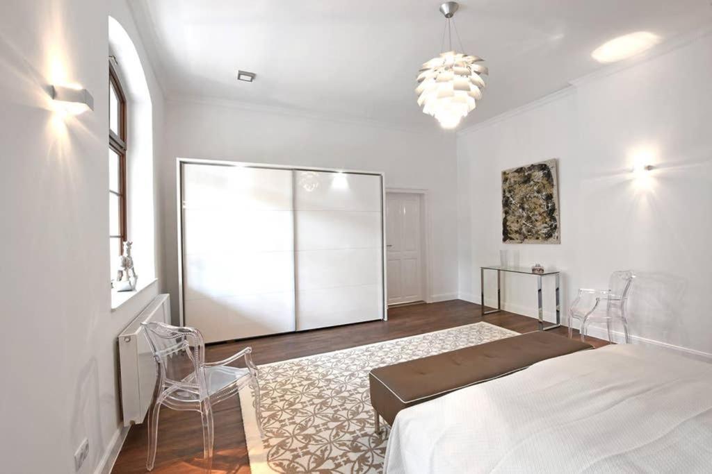 6,5 Luxury Room Apartment - Central Zwickau - 3 Bedrooms - 2 Bathrooms Exterior photo