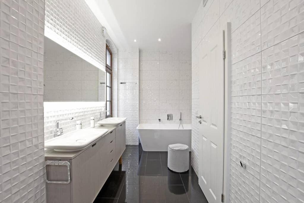 6,5 Luxury Room Apartment - Central Zwickau - 3 Bedrooms - 2 Bathrooms Exterior photo